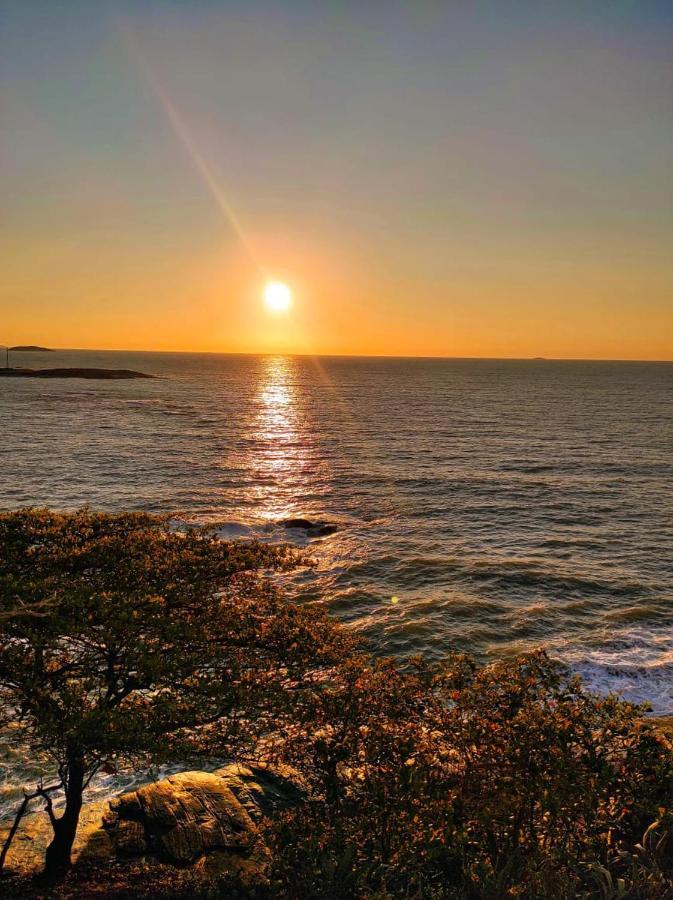 Janela Sobre O Mar De Guarapari Apartment Luaran gambar